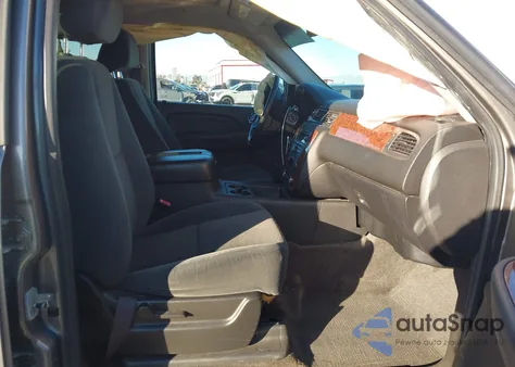 2007 Chevrolet Suburban 1500 Lt z USA, uszkodzony, nr VIN 3GNFC16087G285798